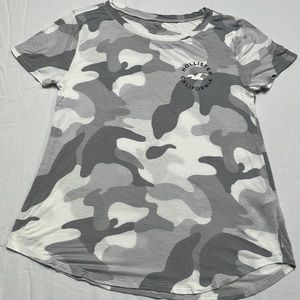 Hollister T-Shirt